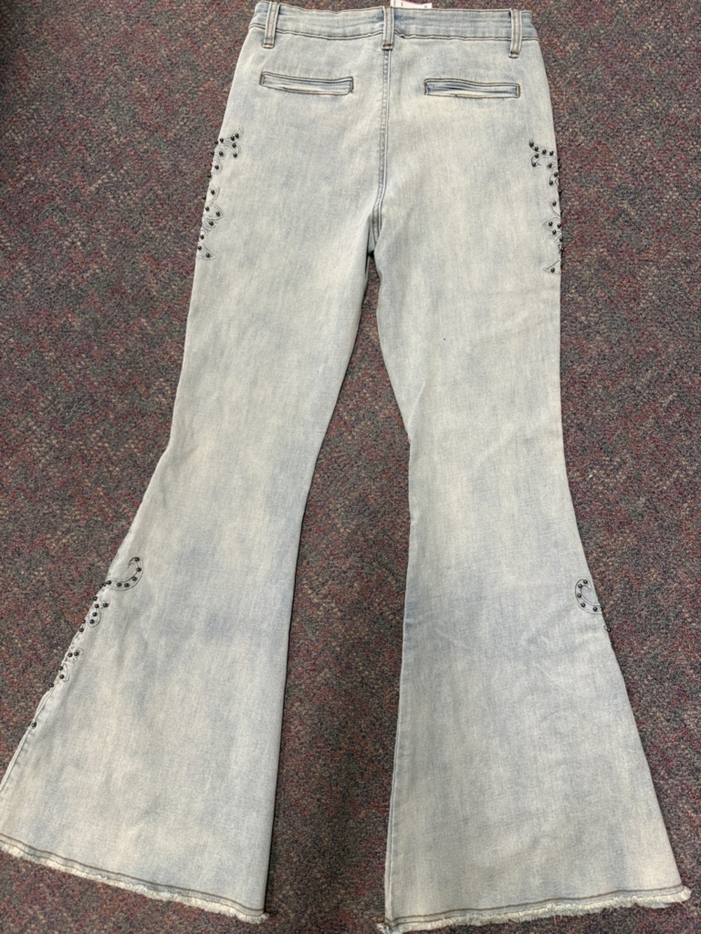🌹The Indigo" Embroidered, Studded Floral Boot Cut Jeans - Picture 11 of 12